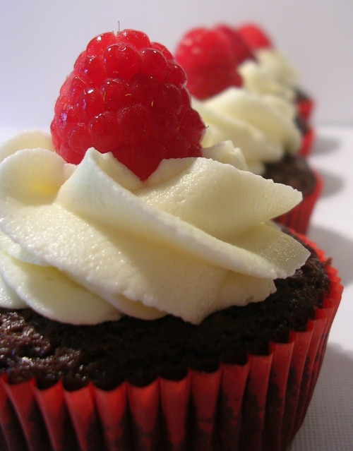 Chocolate Raspberry Cupcakes with White Chocolate Buttercream Submitted by Danae 
