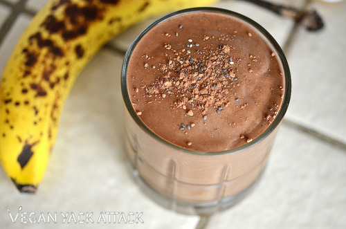 Protein-Packed Dessert for Breakfast Smoothie! When you don&#8217;t have time to make elaborate breakfast recipes, and want to be a little more on the healthy side, a great smoothie recipe is the way to go. Frozen banana chunks balance out the bitter cocoa with their natural sweetness and creamy peanut butter adds some body to this breakfast, while chia seeds offer even more nutritional benefits. Ingredients: 1 Large Frozen Banana 1 Heaping Tbsp. of Cocoa Powder 1&#160;1/2 Tbsp. Creamy Peanut Butter (I used Justin&#8217;s Organic Peanut Butter) 1 Tbsp. Chia Seeds 1/4-1/2 Cup Water or Non-Dairy Milk Directions: Place all ingredients in a blender, add more liquid if needed, and puree until smooth. Let still for 3-5 minutes so that the chia seeds are easier for your body to digest and so that you absorb their nutrients better.